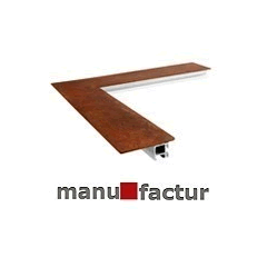 Verrosteter Stahlrahmen mit Schattenfuge